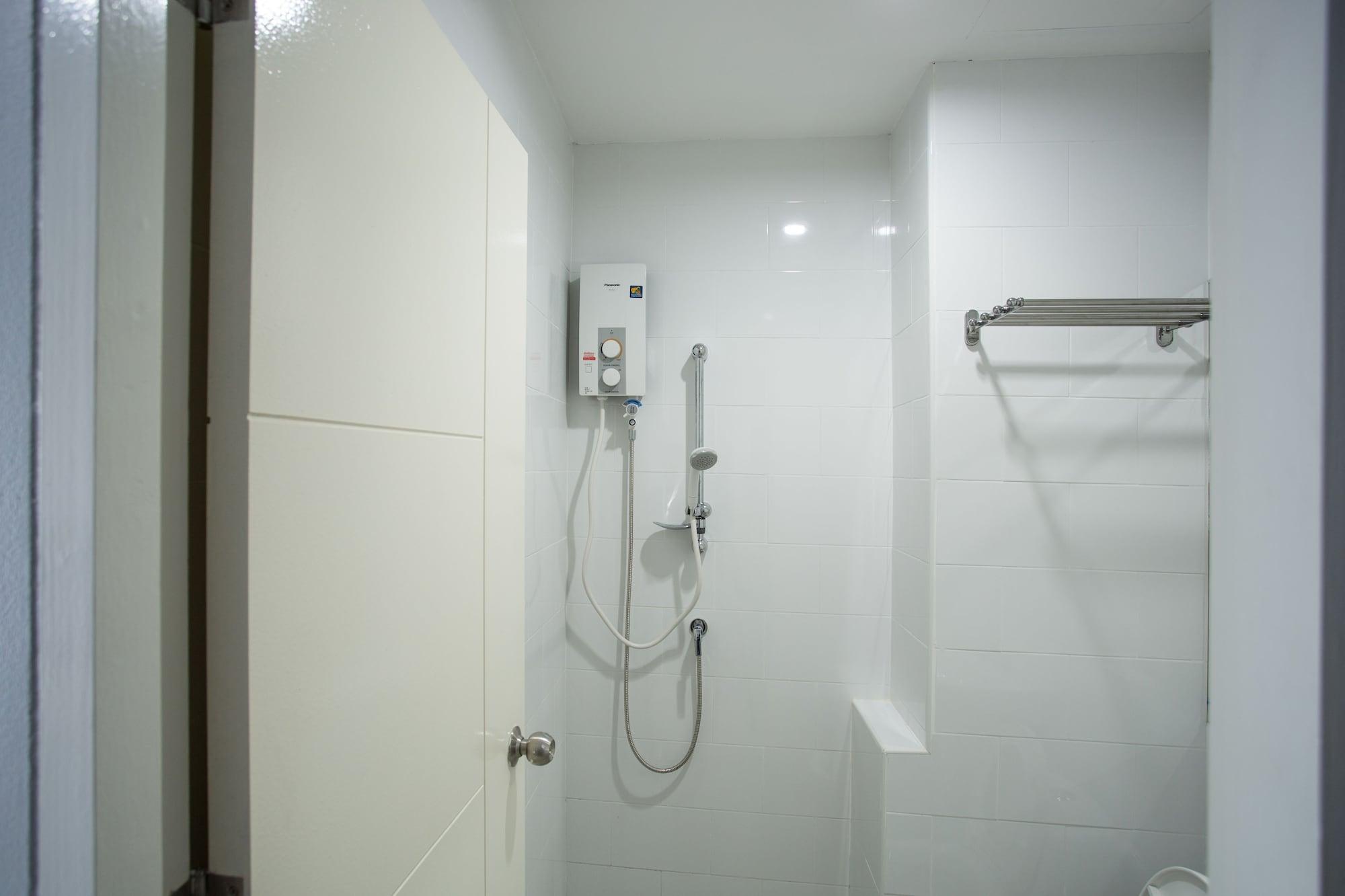 Twentynine Kv Apartel Nonthaburi Extérieur photo